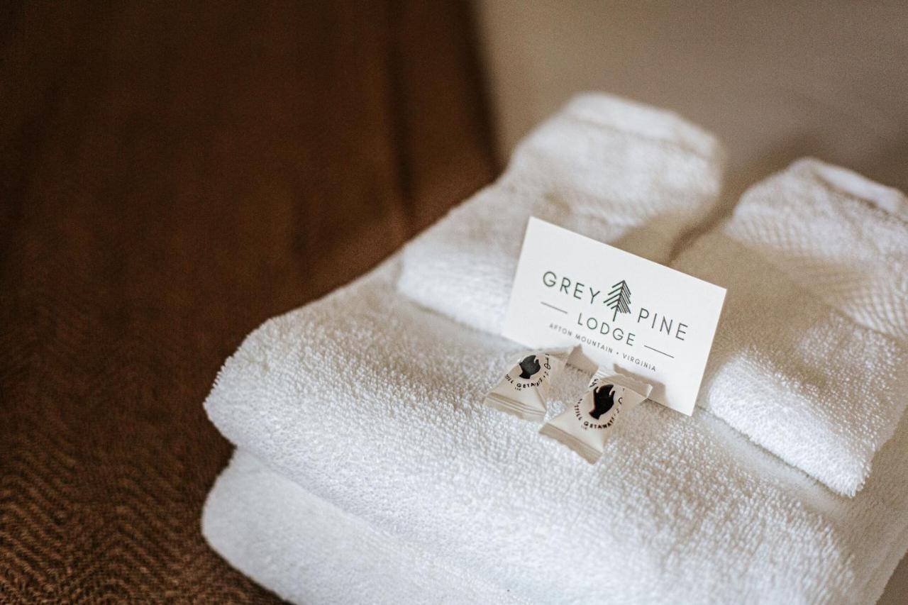 Grey Pine Lodge Waynesboro Quarto foto